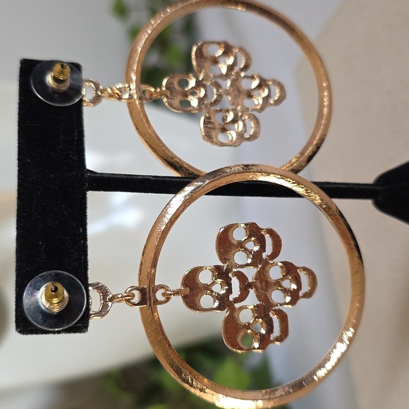 Large Statement Gold Multi Color Hoop Earrings With Skulls - Picture 8 of 8